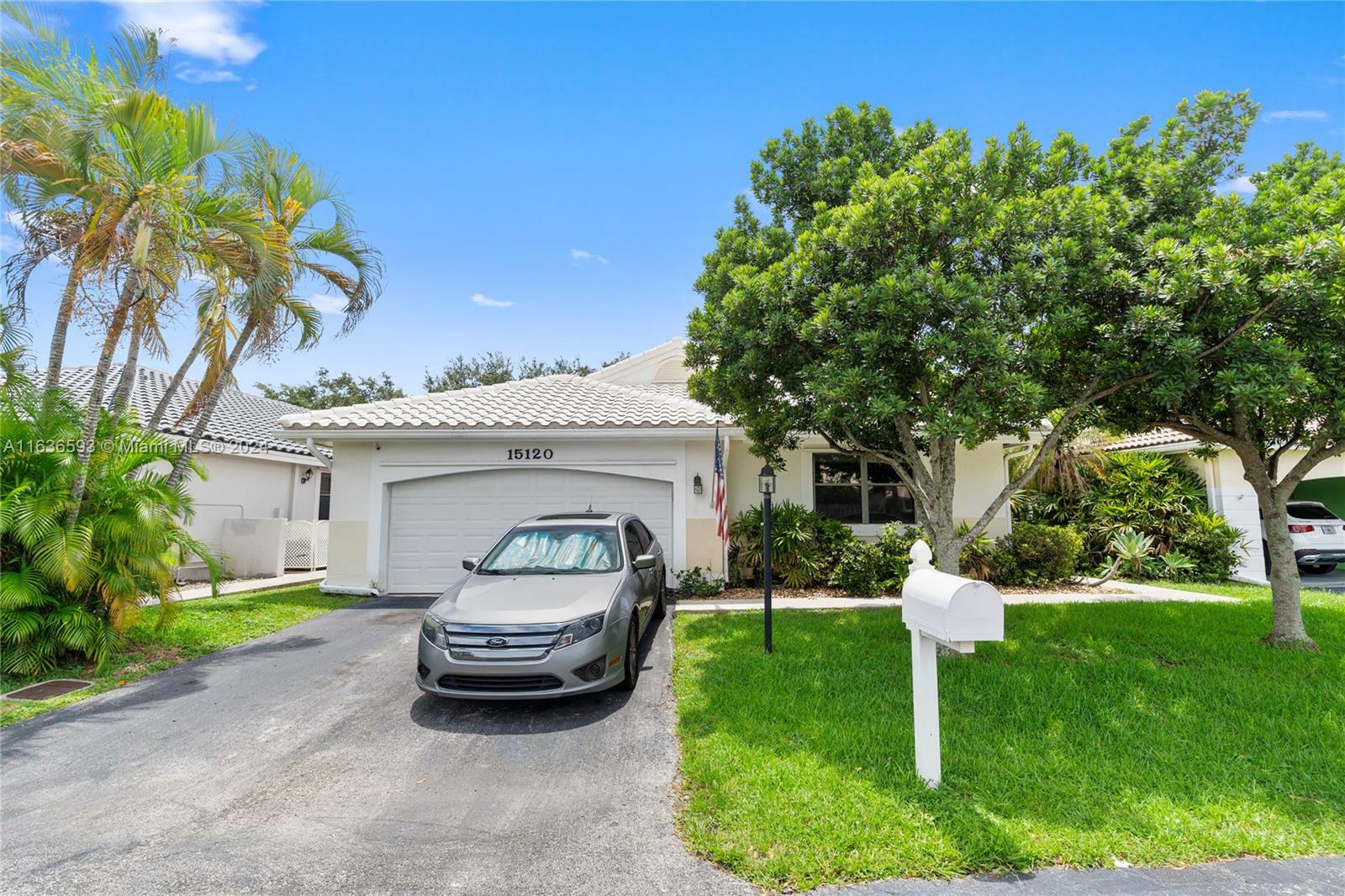 Property Photo:  15120 Durham Ln  FL 33331 