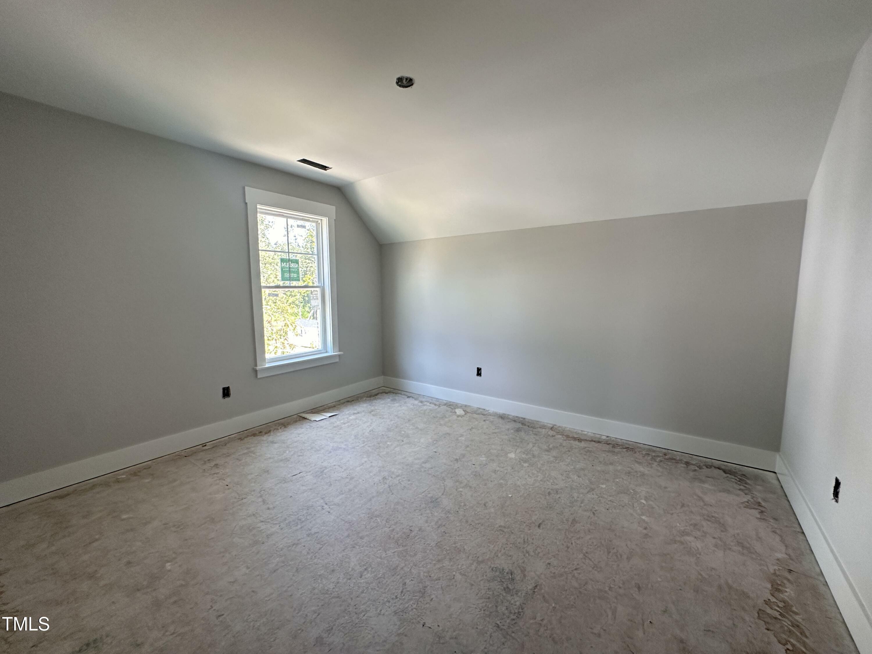 Property Photo:  8 N Rowsham Place  NC 27577 