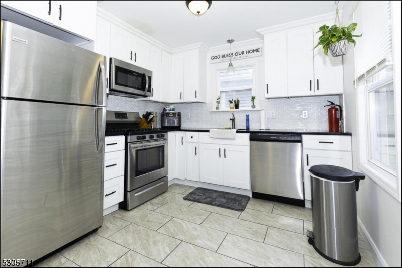 Property Photo: 34 Wildwood Rd NJ 07438