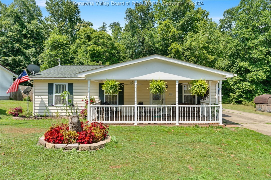 Property Photo: 17 Clotine Street WV 25177