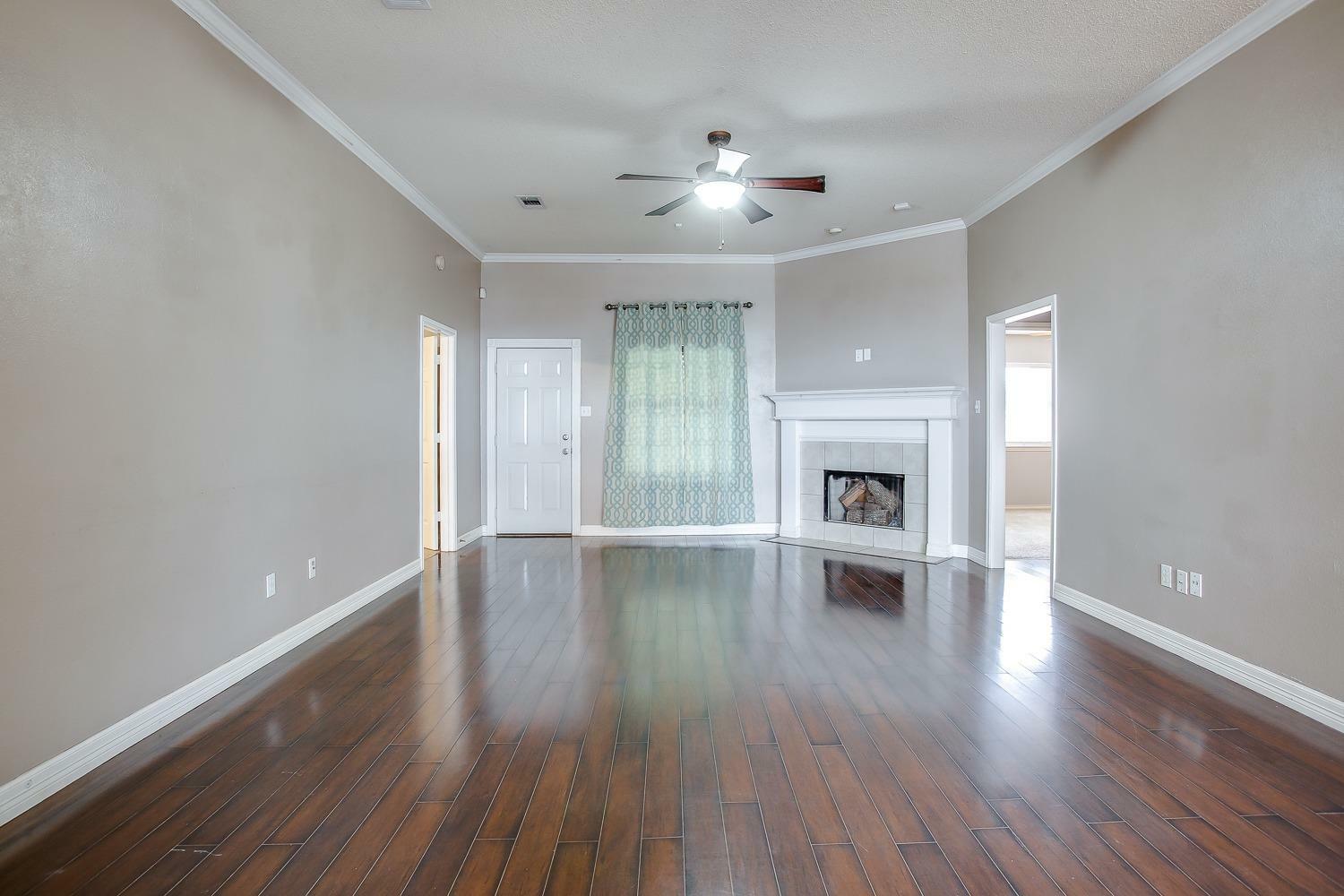 Property Photo:  404 Oakridge Avenue  TX 79416 