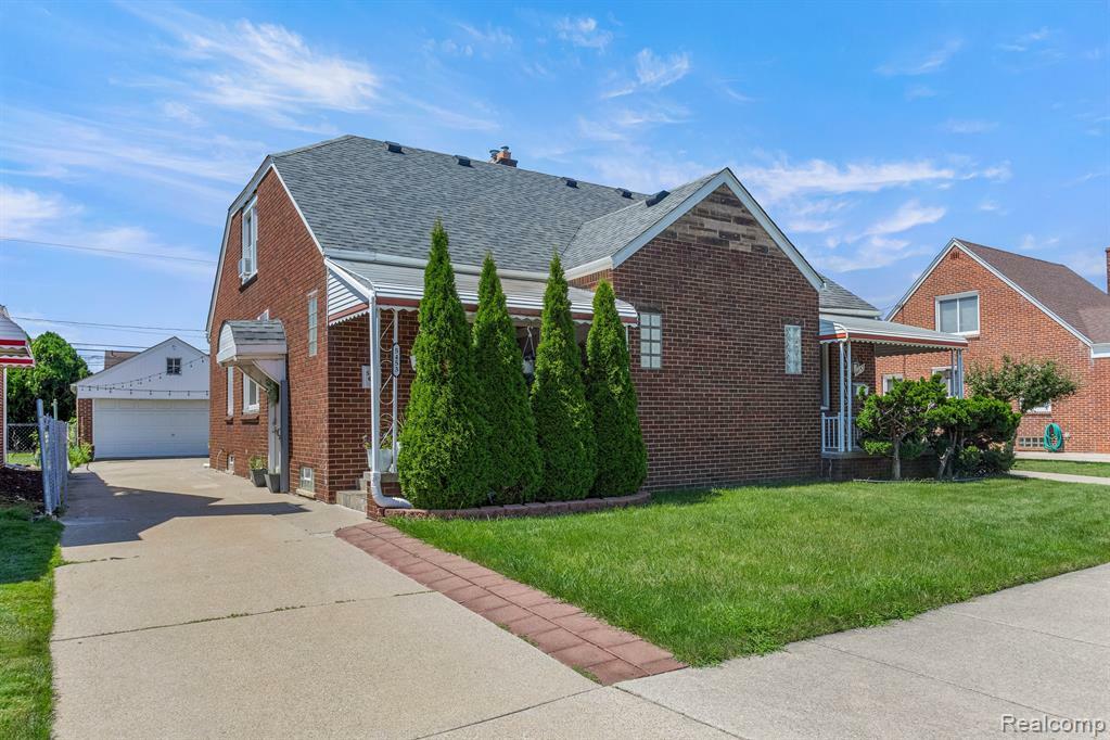 Property Photo: 5453 Chase Road MI 48126 3127