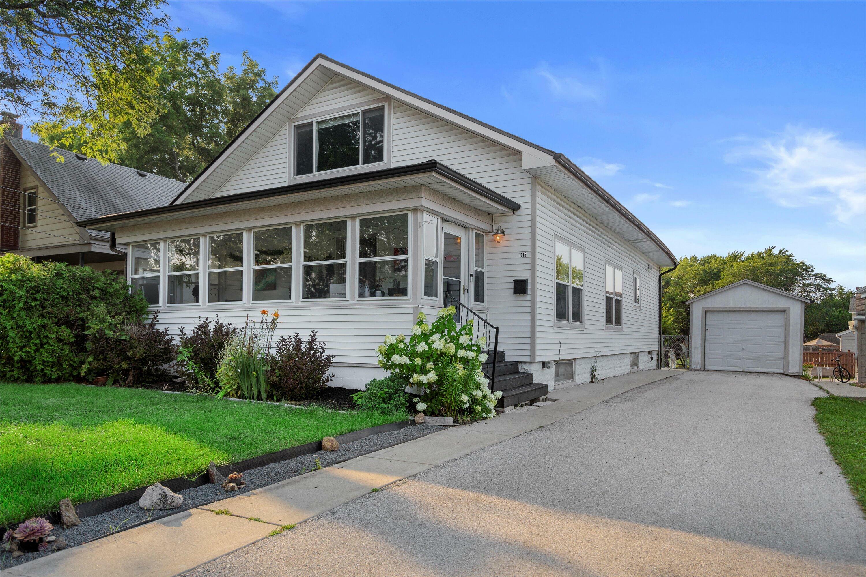 Property Photo:  1118 Arcadian Ave  WI 53186 