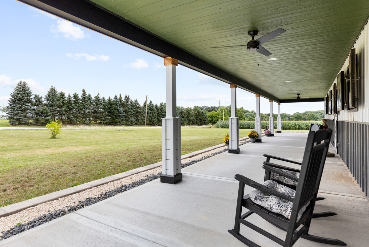 Property Photo: 44W552 Ramm Road IL 60151