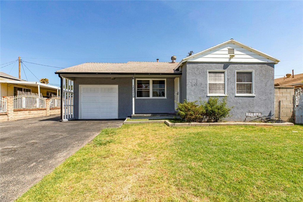 Property Photo:  15219 Blythe Street  CA 91402 