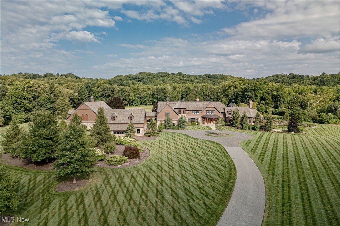 Property Photo:  2875 Chagrin River Road  OH 44022 