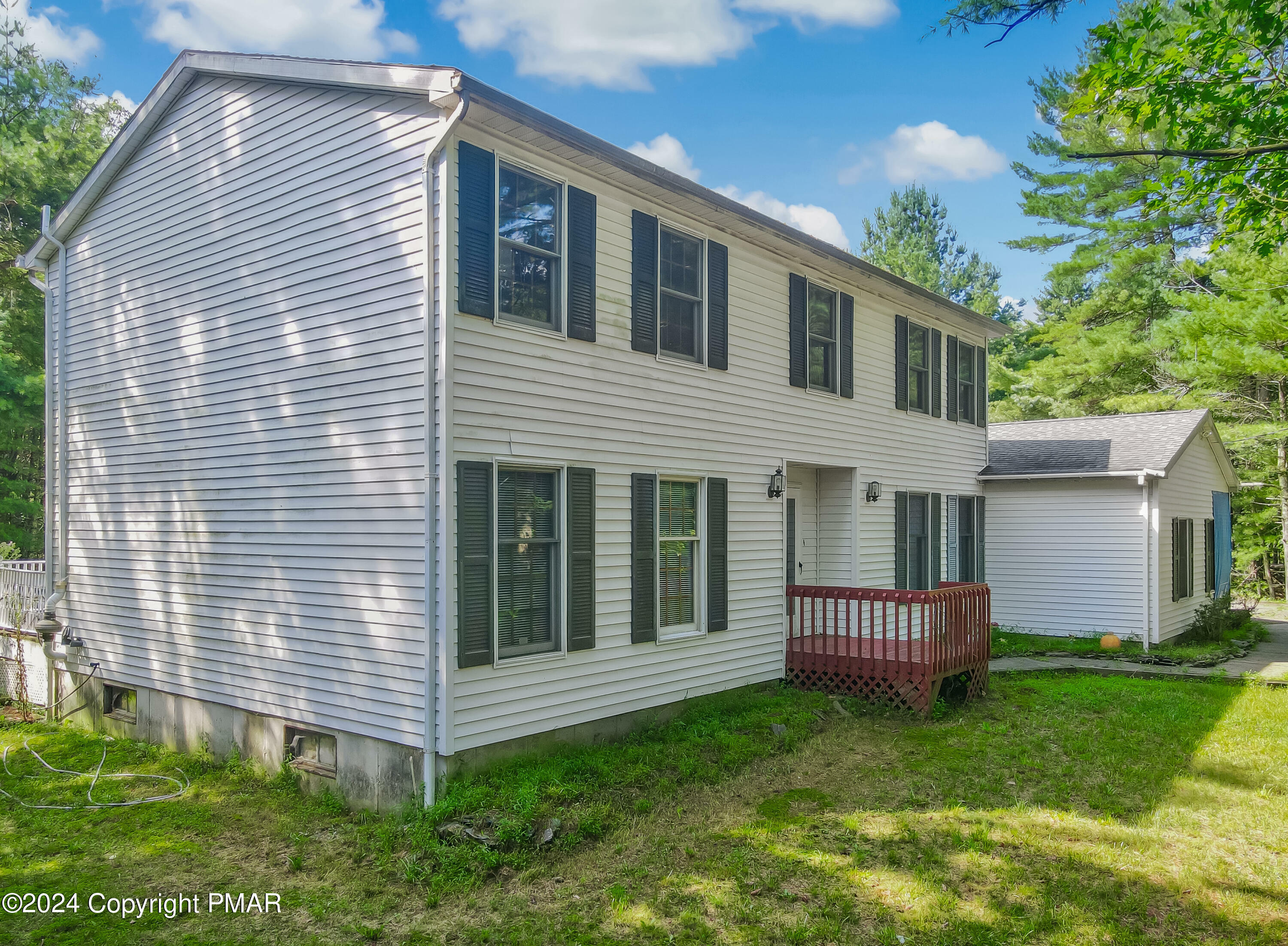 Property Photo:  1219 Sherwood Forest Road  PA 18360 