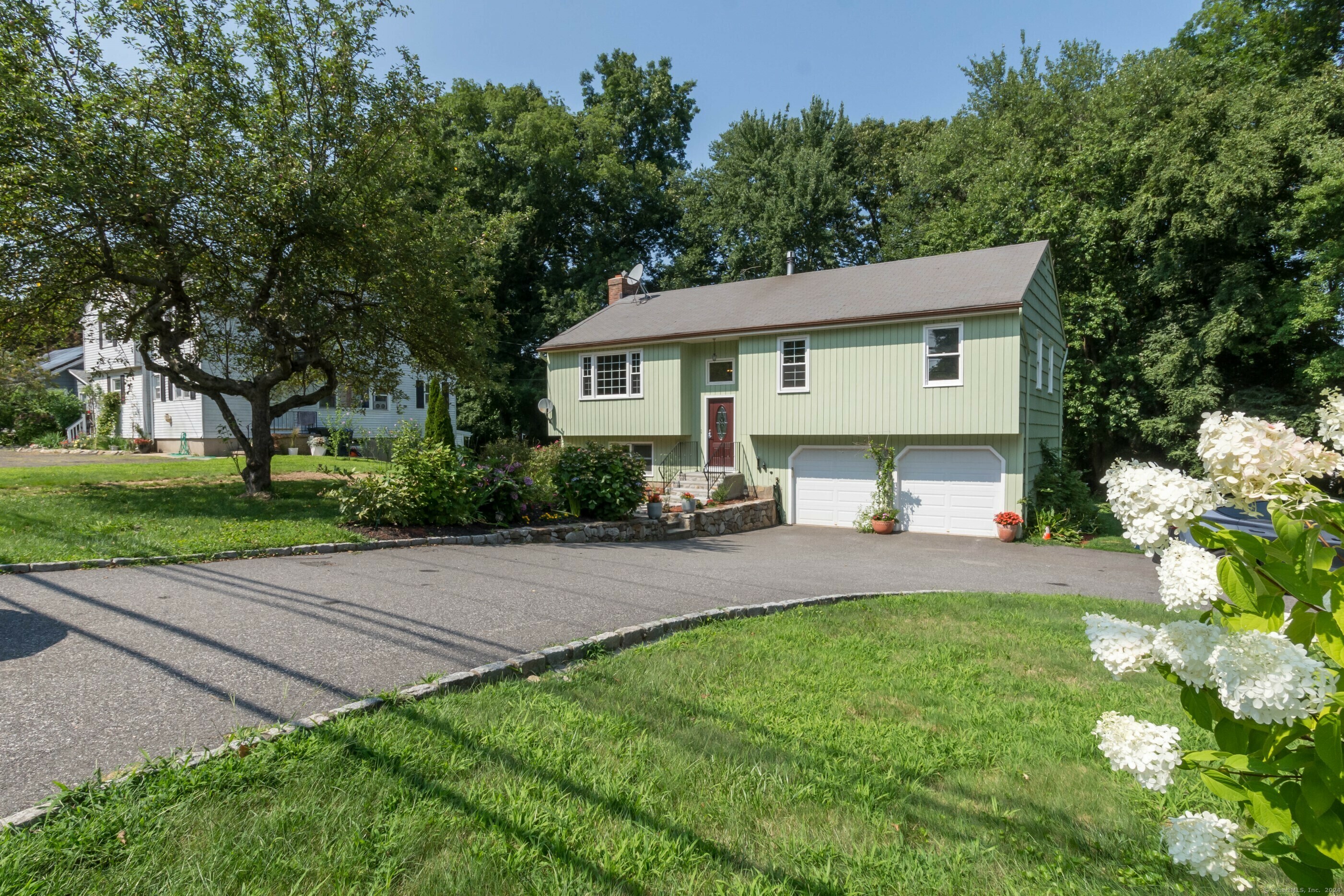 Property Photo:  367 Church Hill Road  CT 06611 