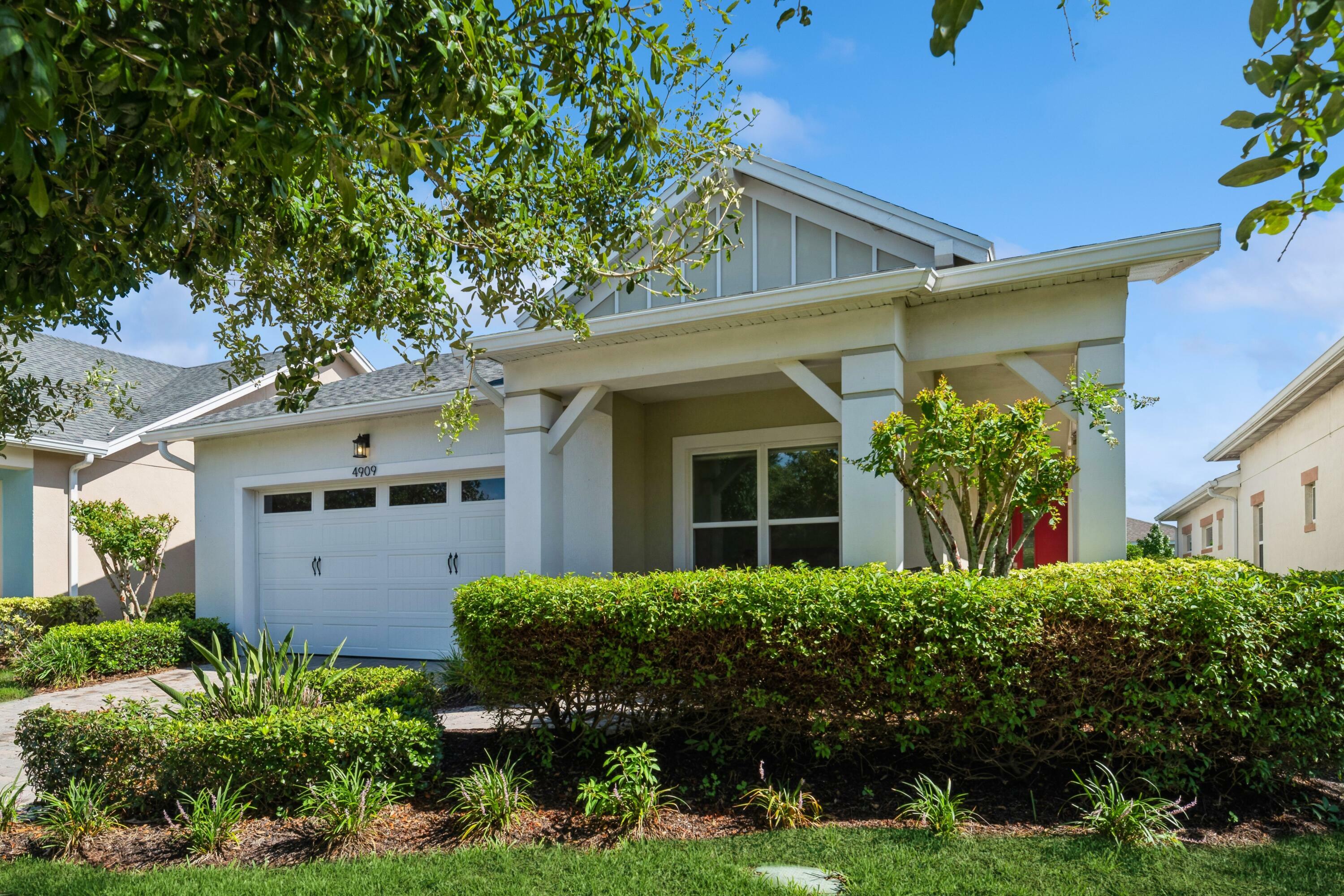 Property Photo:  4909 W Fountainwood Drive  FL 34772 