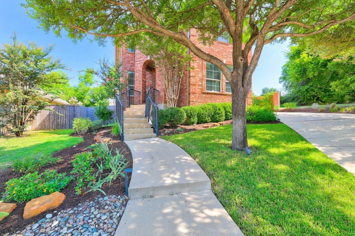 Property Photo:  1020 Mesquite Hollow Place  TX 78665 