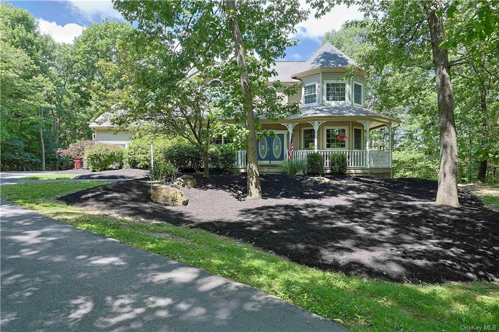 Property Photo:  22 Ridgefield Road  NY 10990 