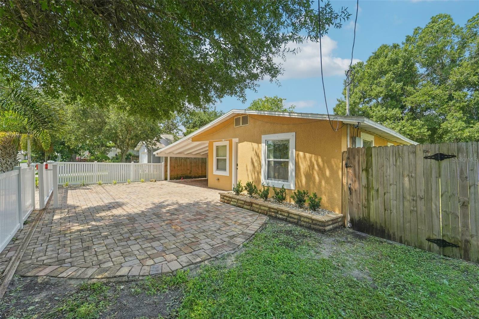 Property Photo:  3512 17th Street Court E  FL 34208 