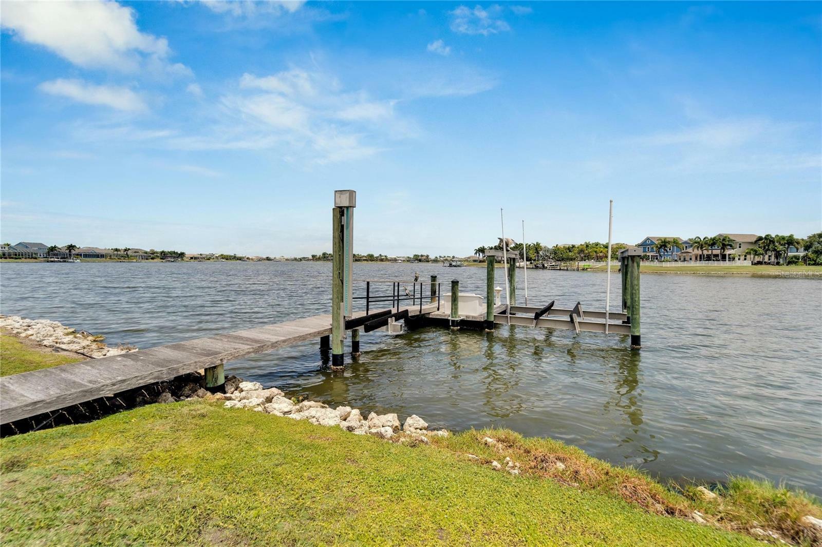 Property Photo:  5205 Brighton Shore Drive  FL 33572 