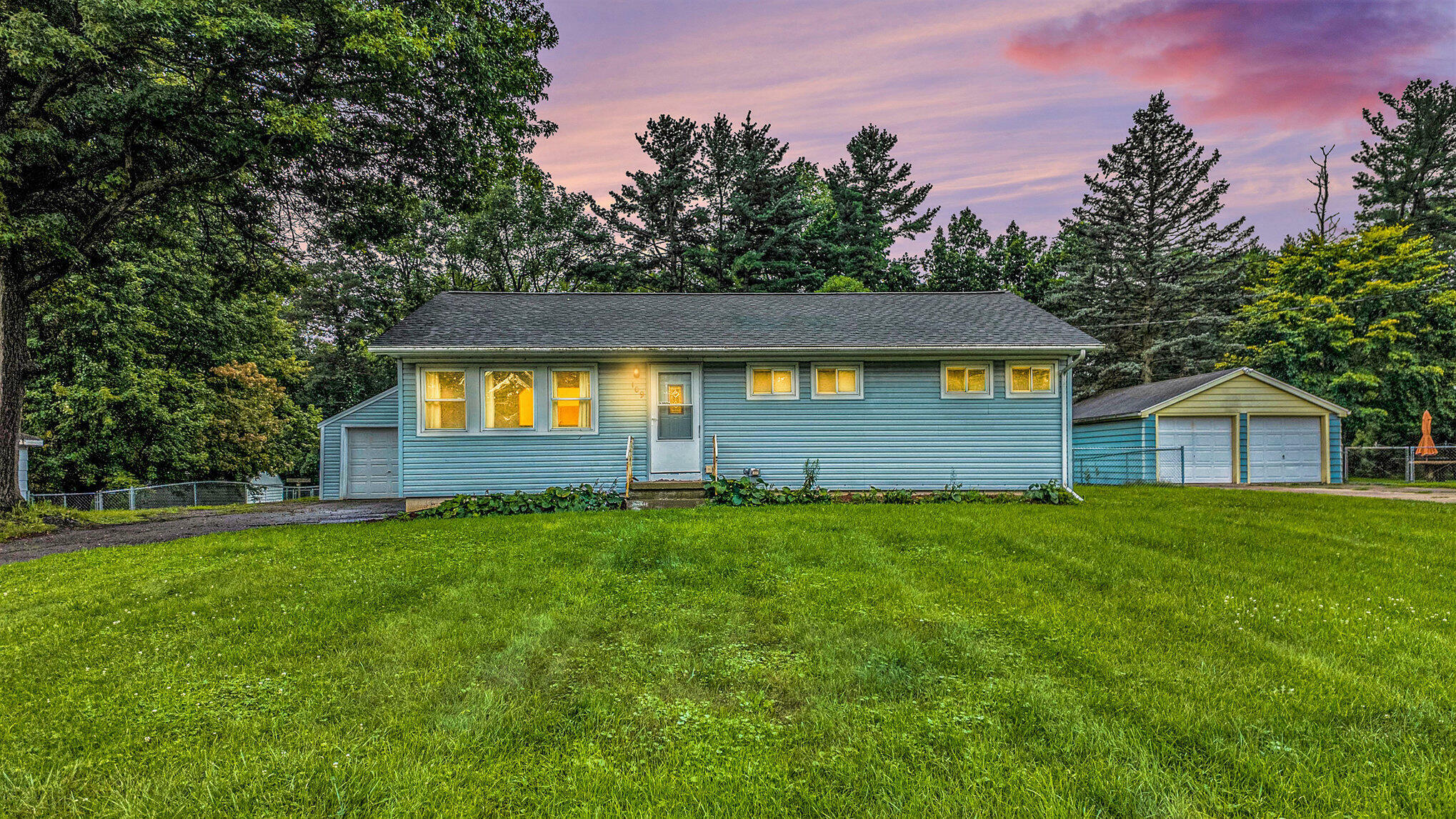 Property Photo:  109 McConnell Drive  MI 49201 