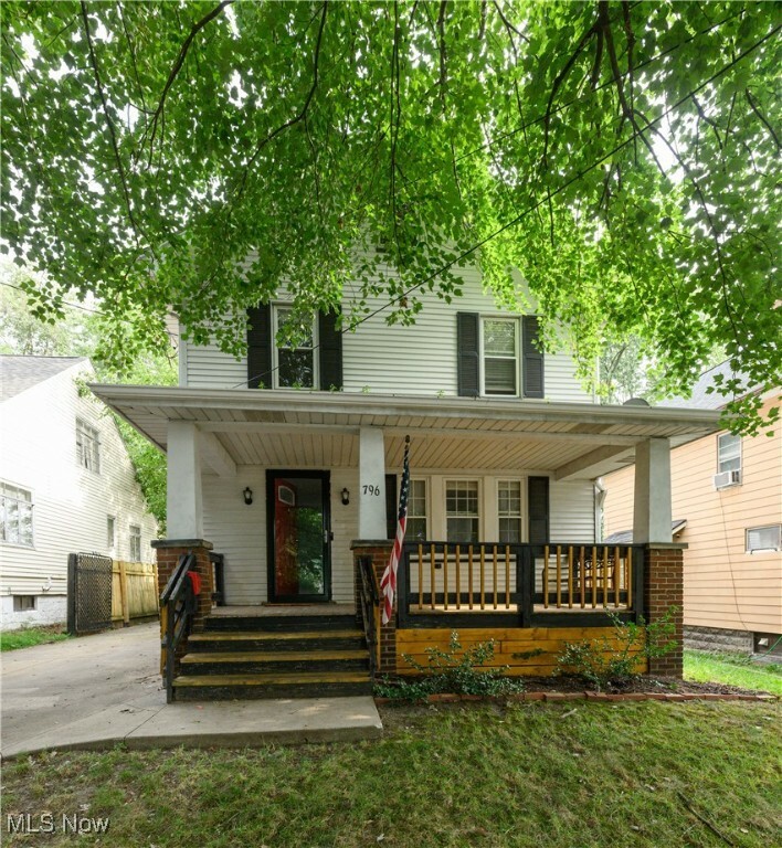 Property Photo:  796 Lakewood Boulevard  OH 44314 