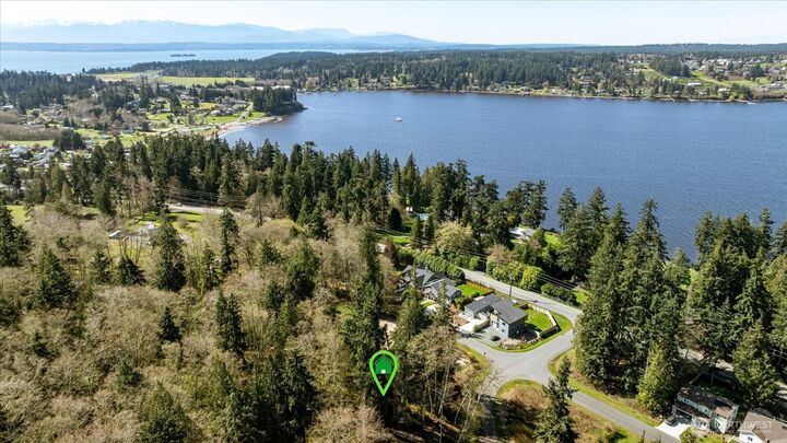 Property Photo:  1774  Twin Oaks Lane  WA 98249 