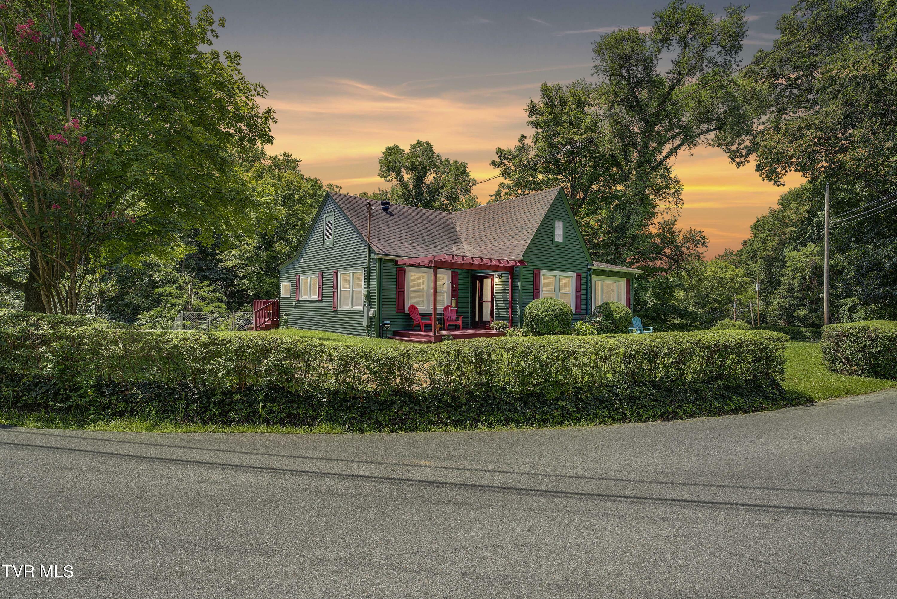 Property Photo:  1401 College Heights Road  TN 37604 