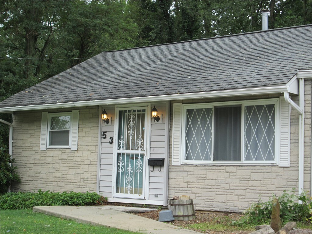 Property Photo:  53 Sycamore St  PA 15009 