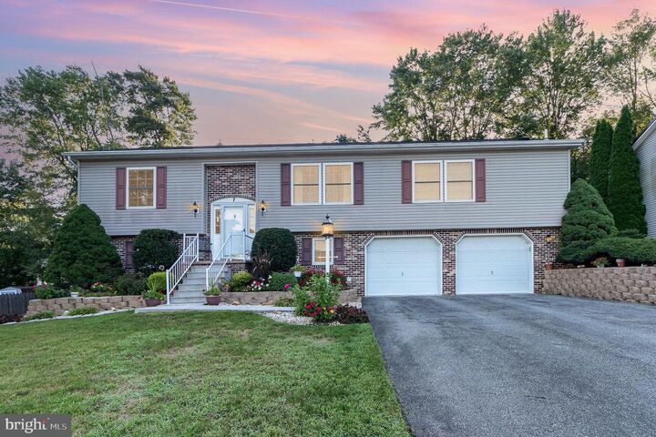 7 Liberty  Mount Holly Springs PA 17065 photo