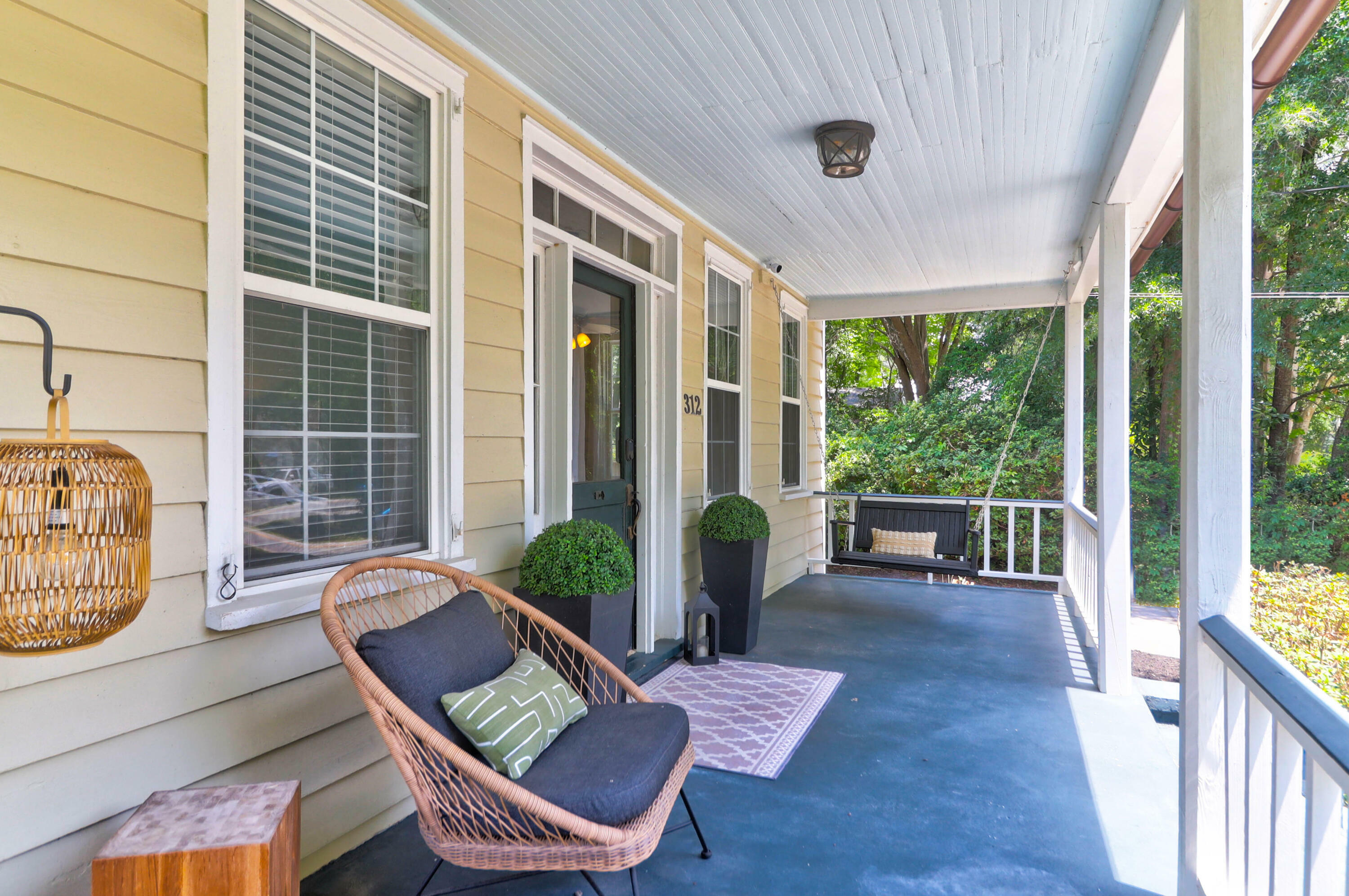 Property Photo:  312 S Gum Street  SC 29483 