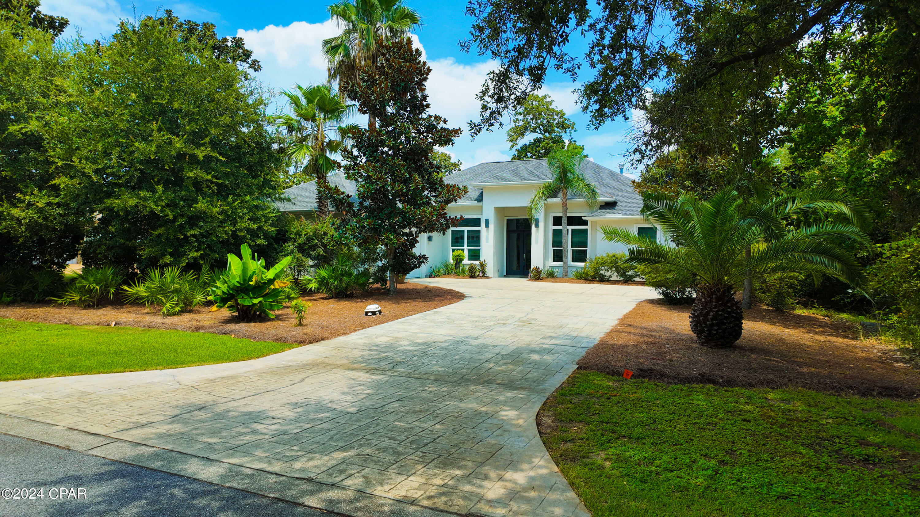 Property Photo:  3502 Fox Run Boulevard  FL 32408 