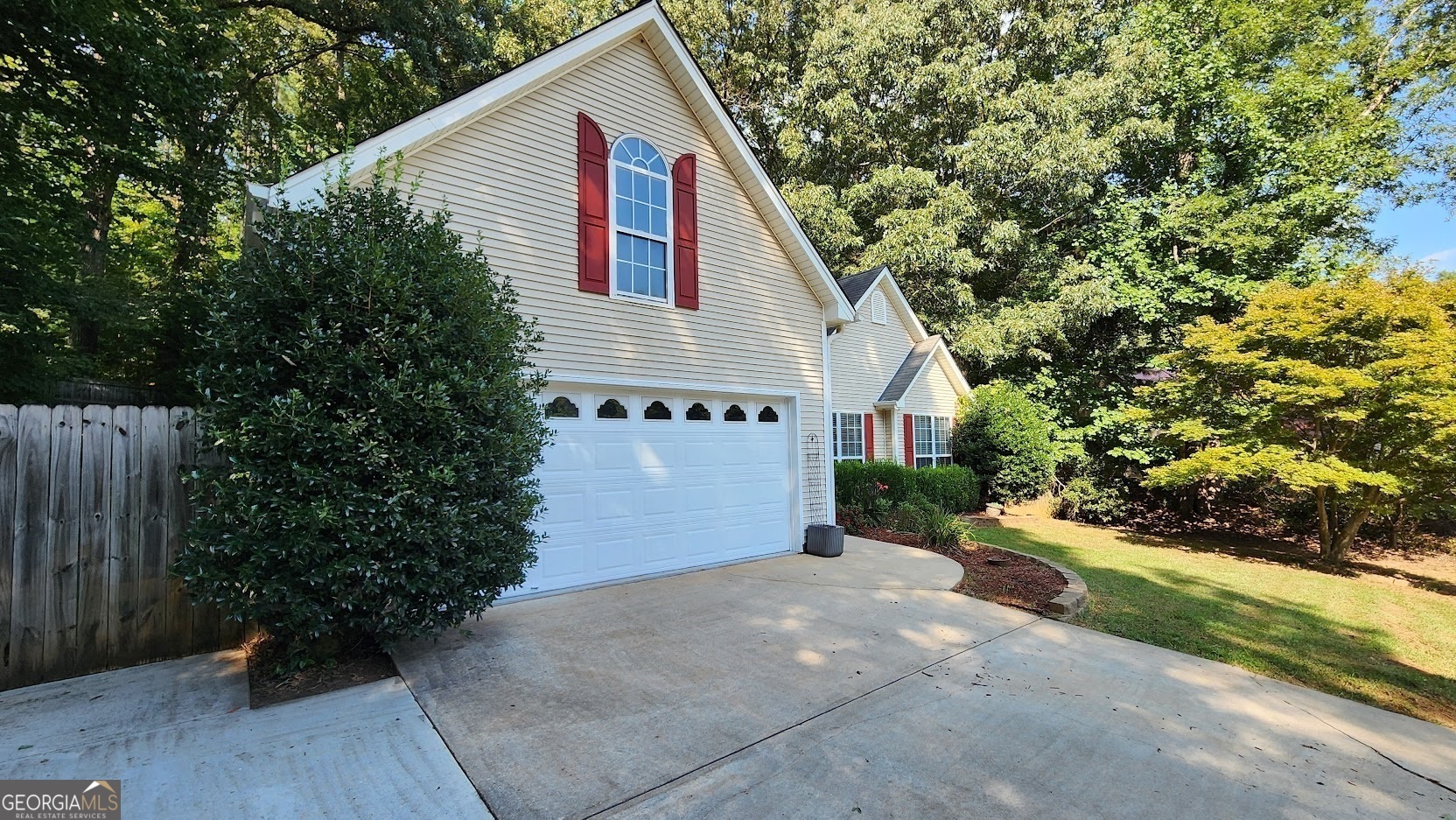 Property Photo:  4013 Cheval Court  GA 30507 