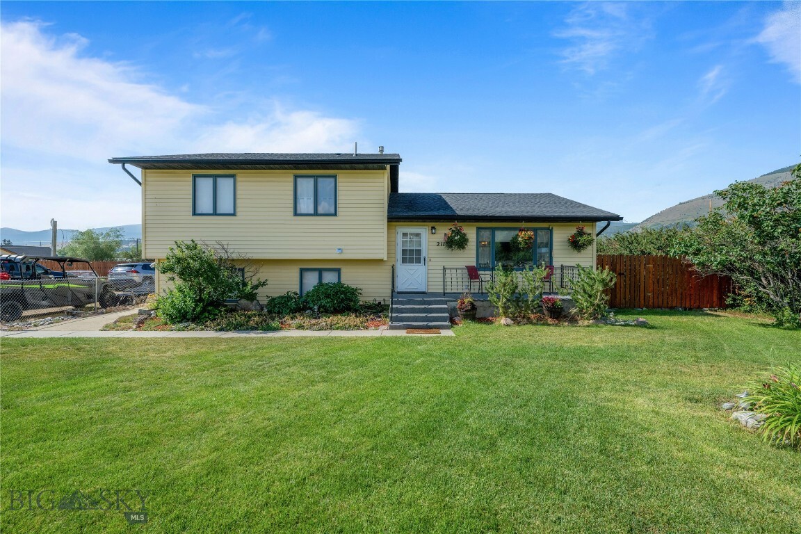 Property Photo:  211 Pintler Street  MT 59711 