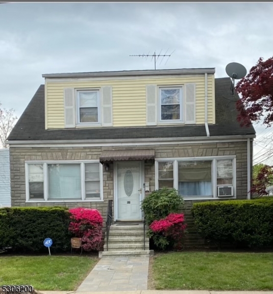 Property Photo:  178 Ivy St  NJ 07106 