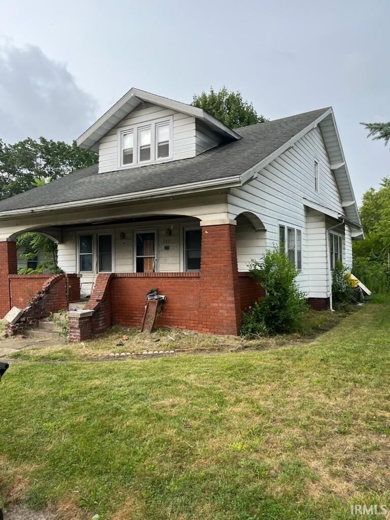 Property Photo:  131 E Irvington Avenue  IN 46614-1136 