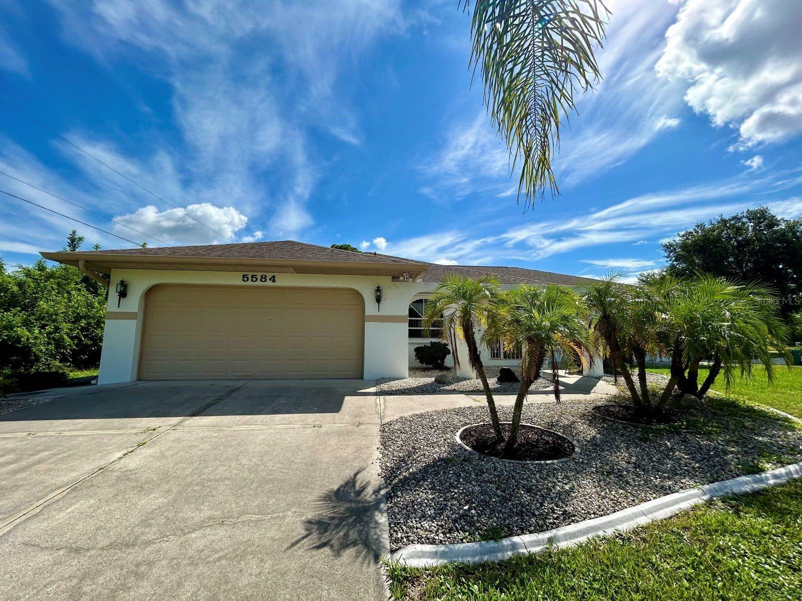 Property Photo:  5584 Gillot Boulevard  FL 33981 