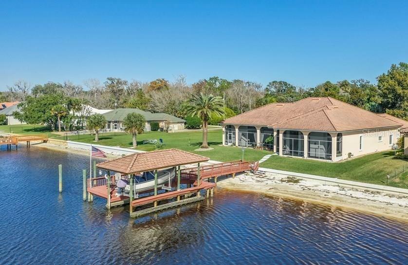 Property Photo: 6 Valencia Street FL 32137