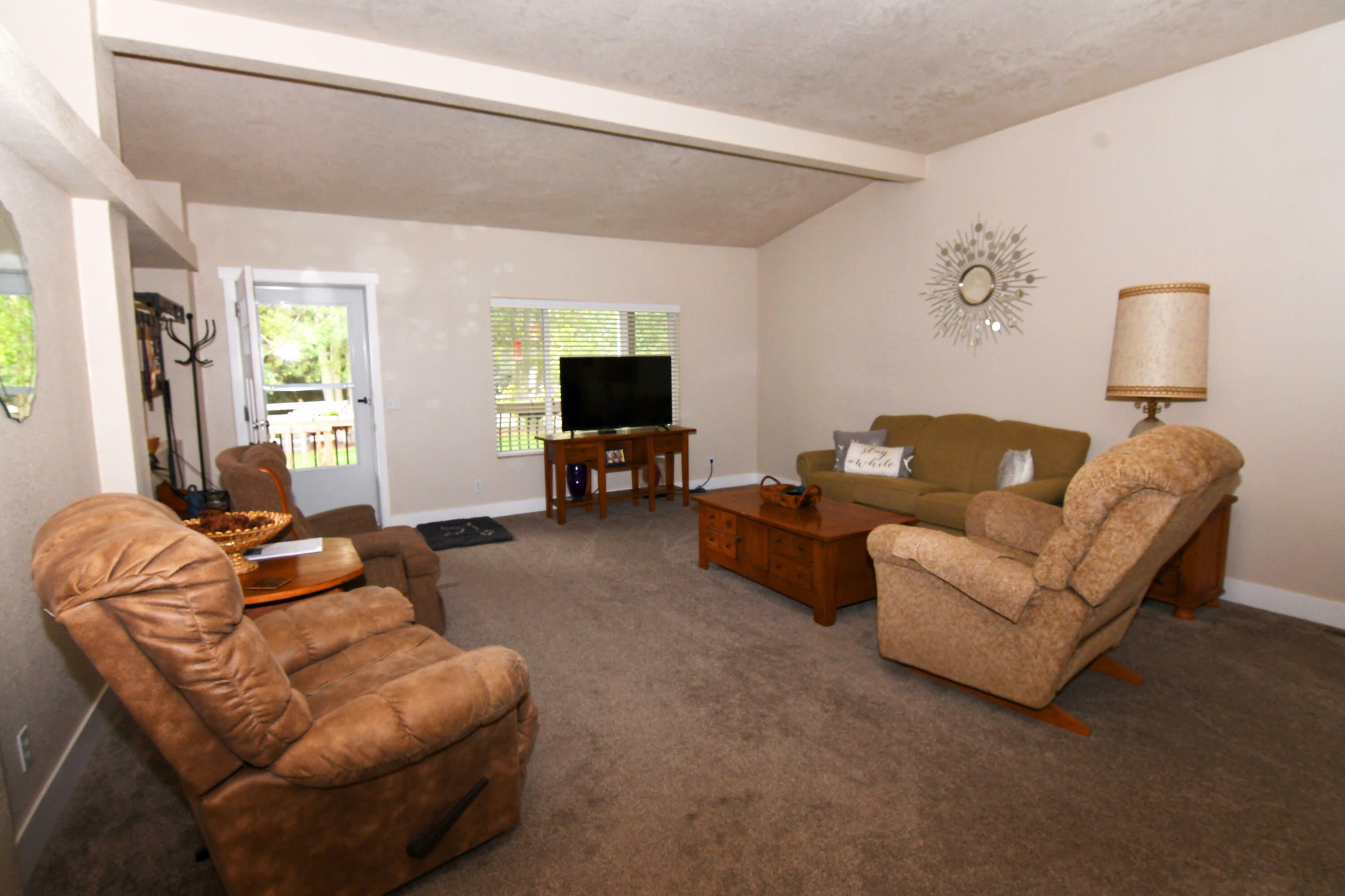 Property Photo:  52334 Pine Forest Drive  OR 97739 