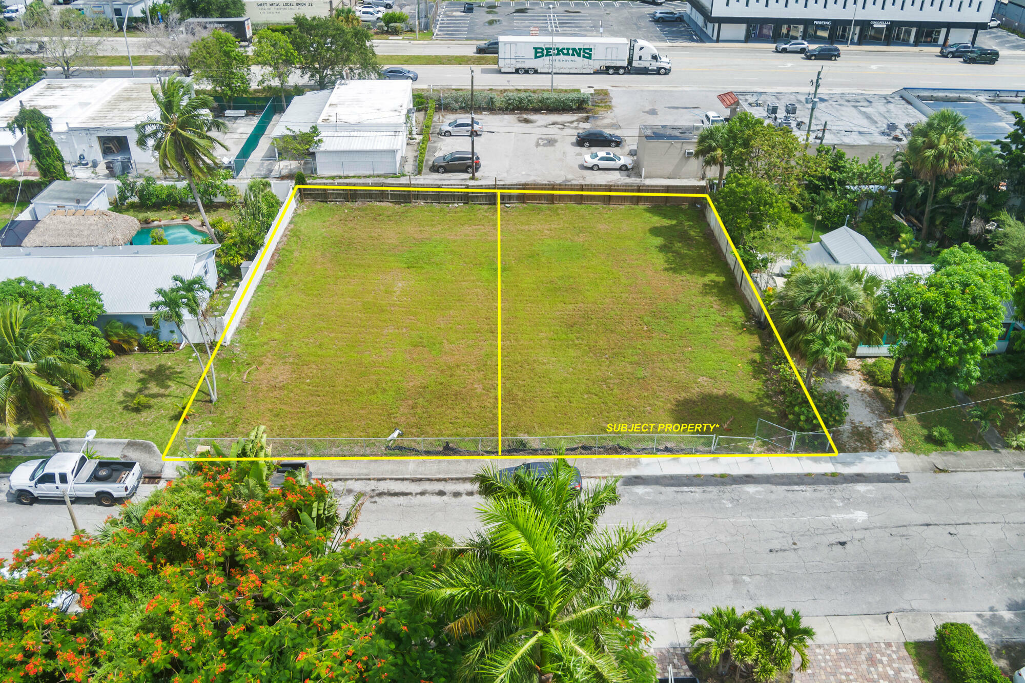 Property Photo:  945 Ortega Road  FL 33405 