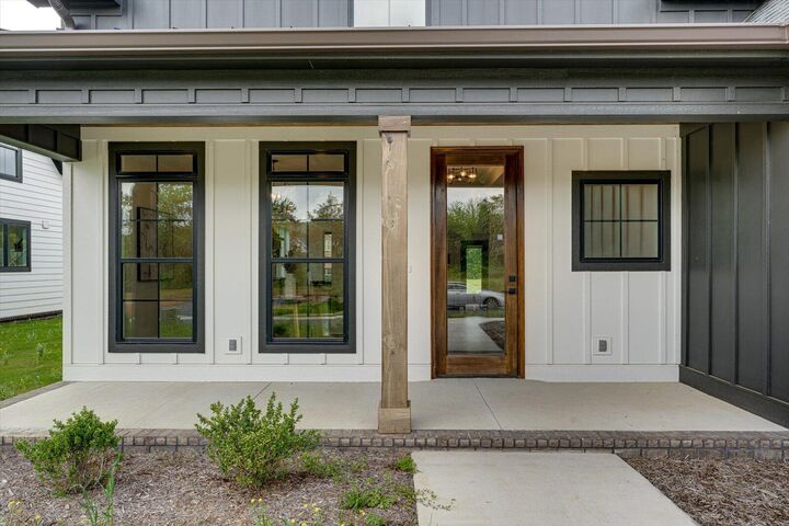 Property Photo:  111 Arthur Lane NW  TN 37312 