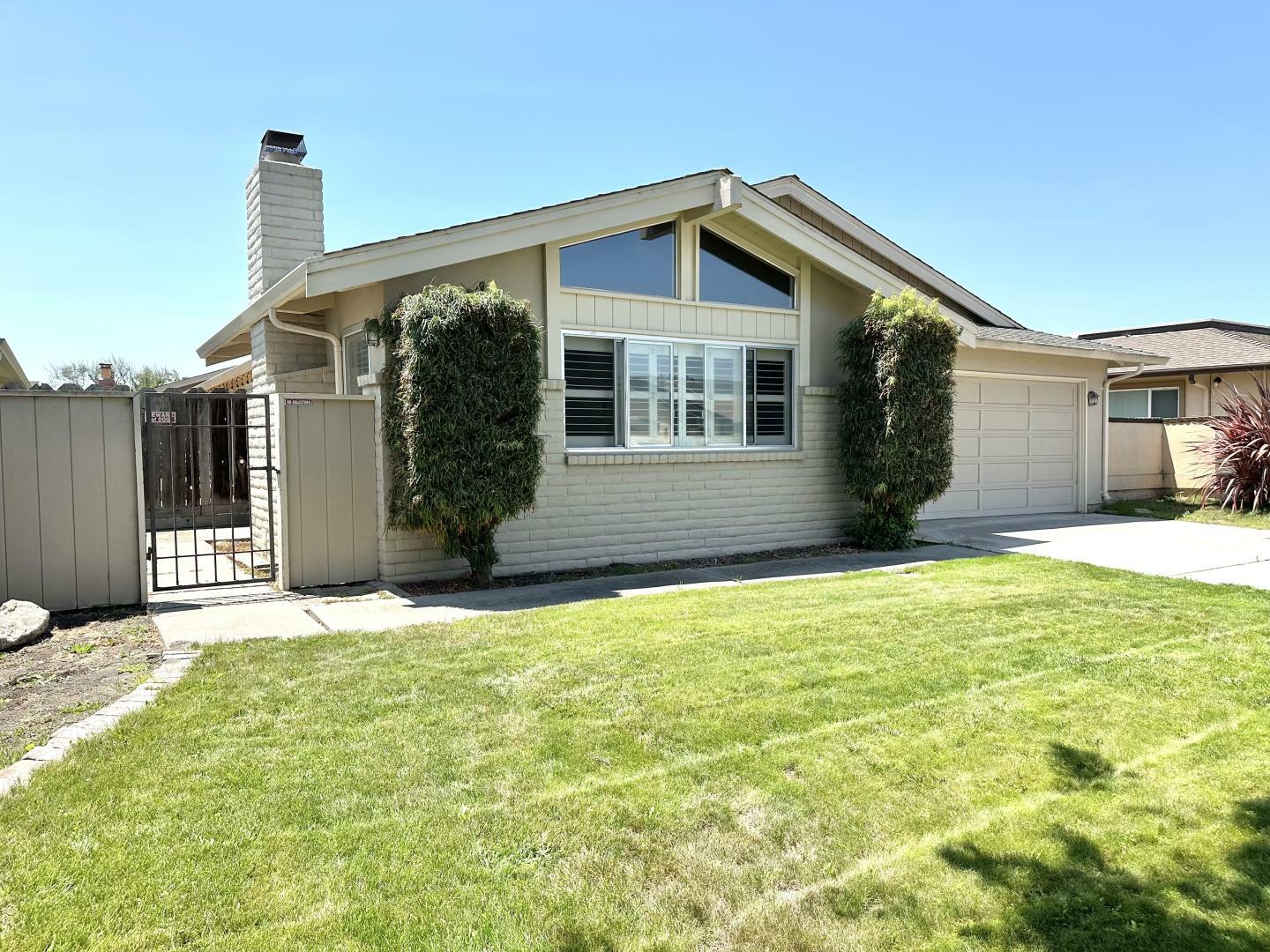 Property Photo:  313 Primavera Way  CA 93901 