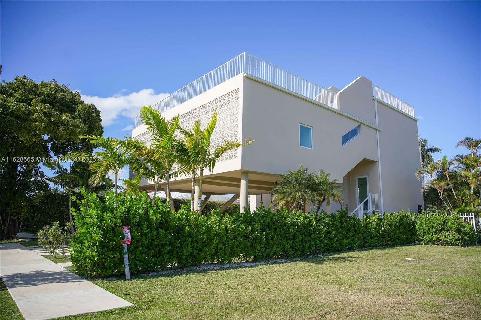Property Photo: 1065 NE Little River Dr FL 33138