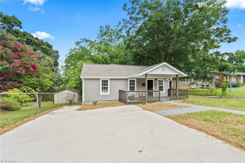 Property Photo:  1633 Emerald Street  NC 27105 