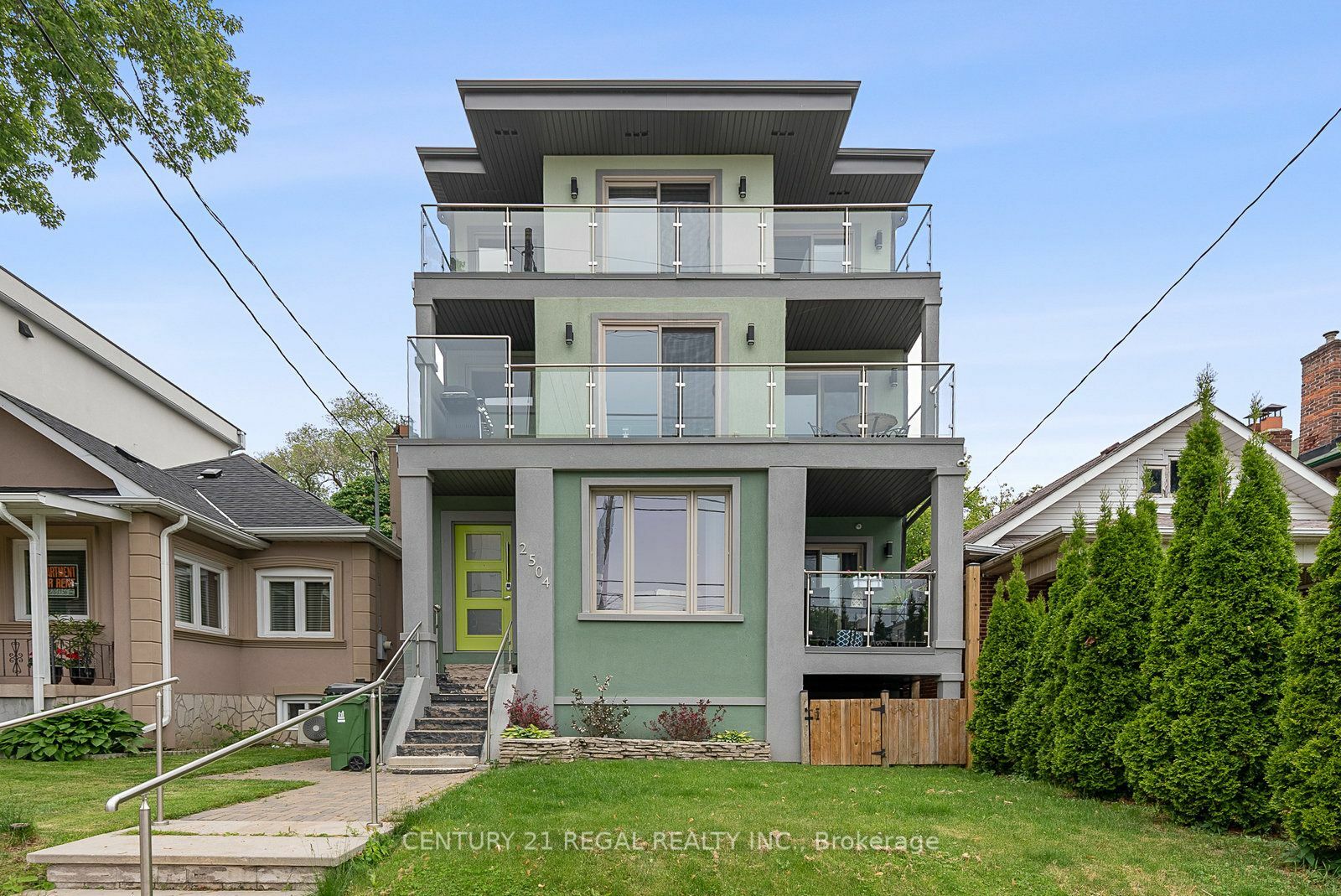 Property Photo:  2504 Lakeshore Blvd W  ON M8V 1E1 