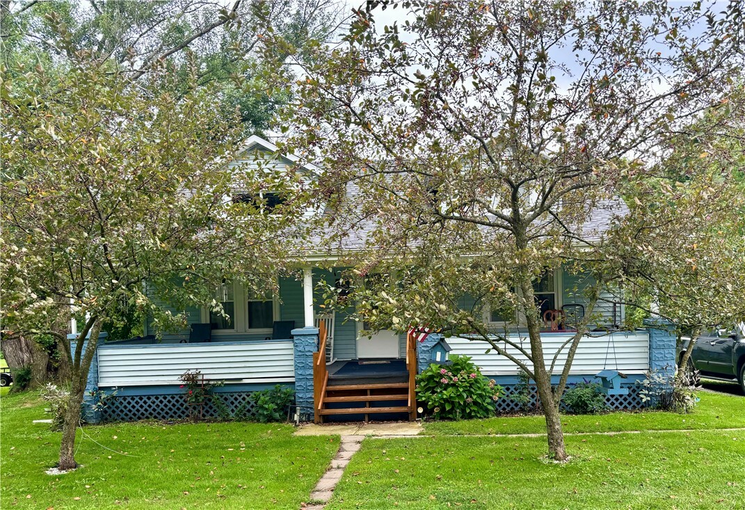 Property Photo:  3214 Ellwood Rd  PA 16101 