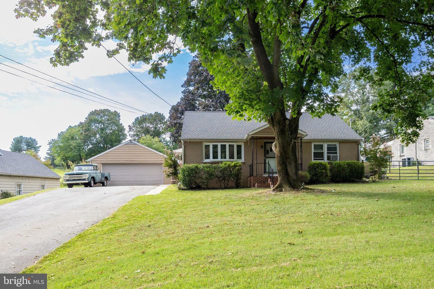 Property Photo:  1419 S Whitford Road  PA 19380 