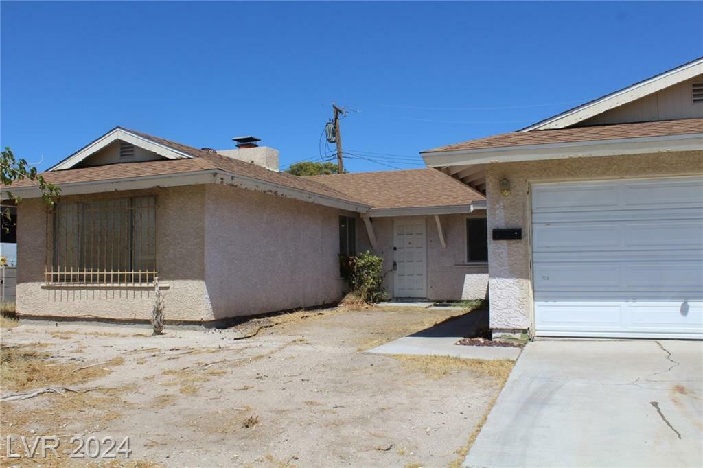 Property Photo:  4208 Esmeralda Avenue  NV 89102 