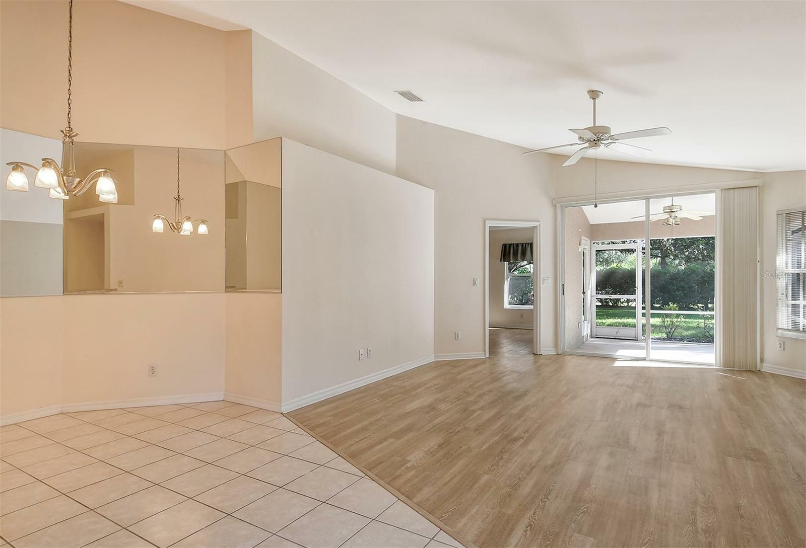 Property Photo: 4072 Fairway Place FL 34287