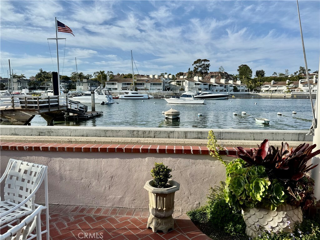 Property Photo:  1009 N Bay Front  CA 92662 