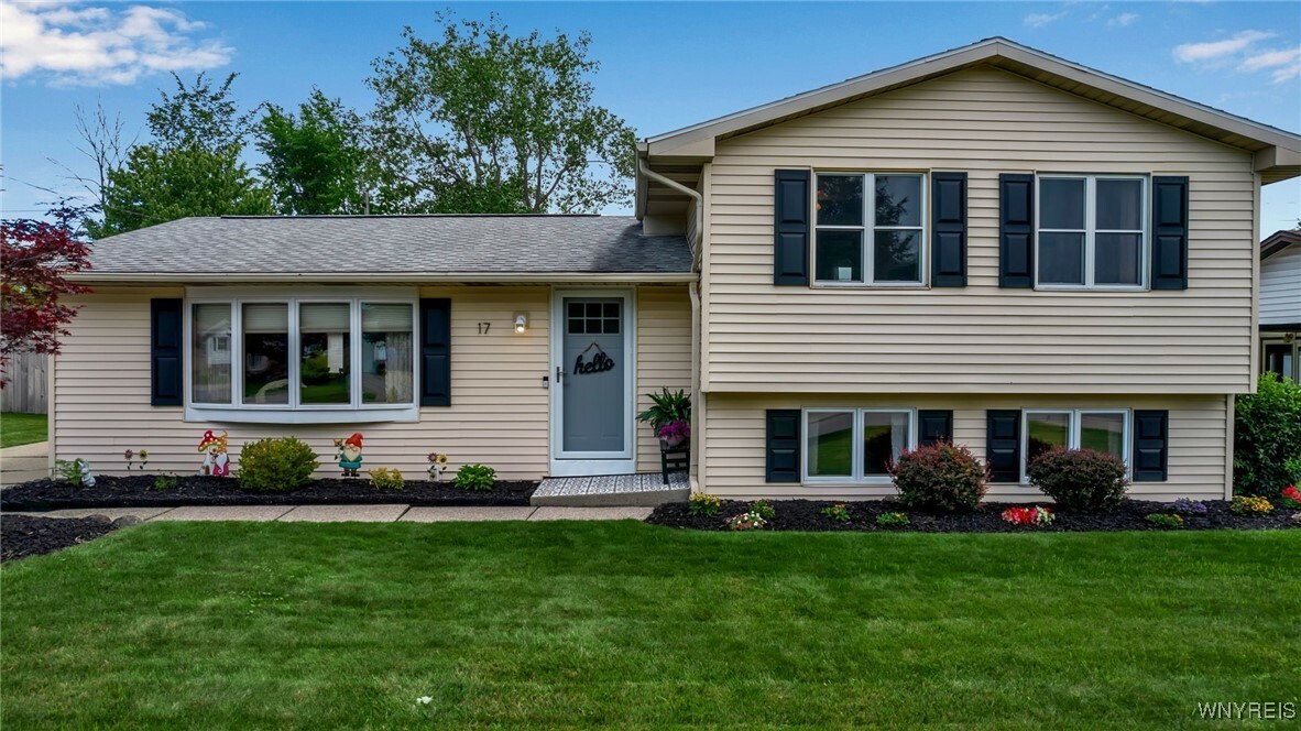 Property Photo: 17 Bradwood Road NY 14224