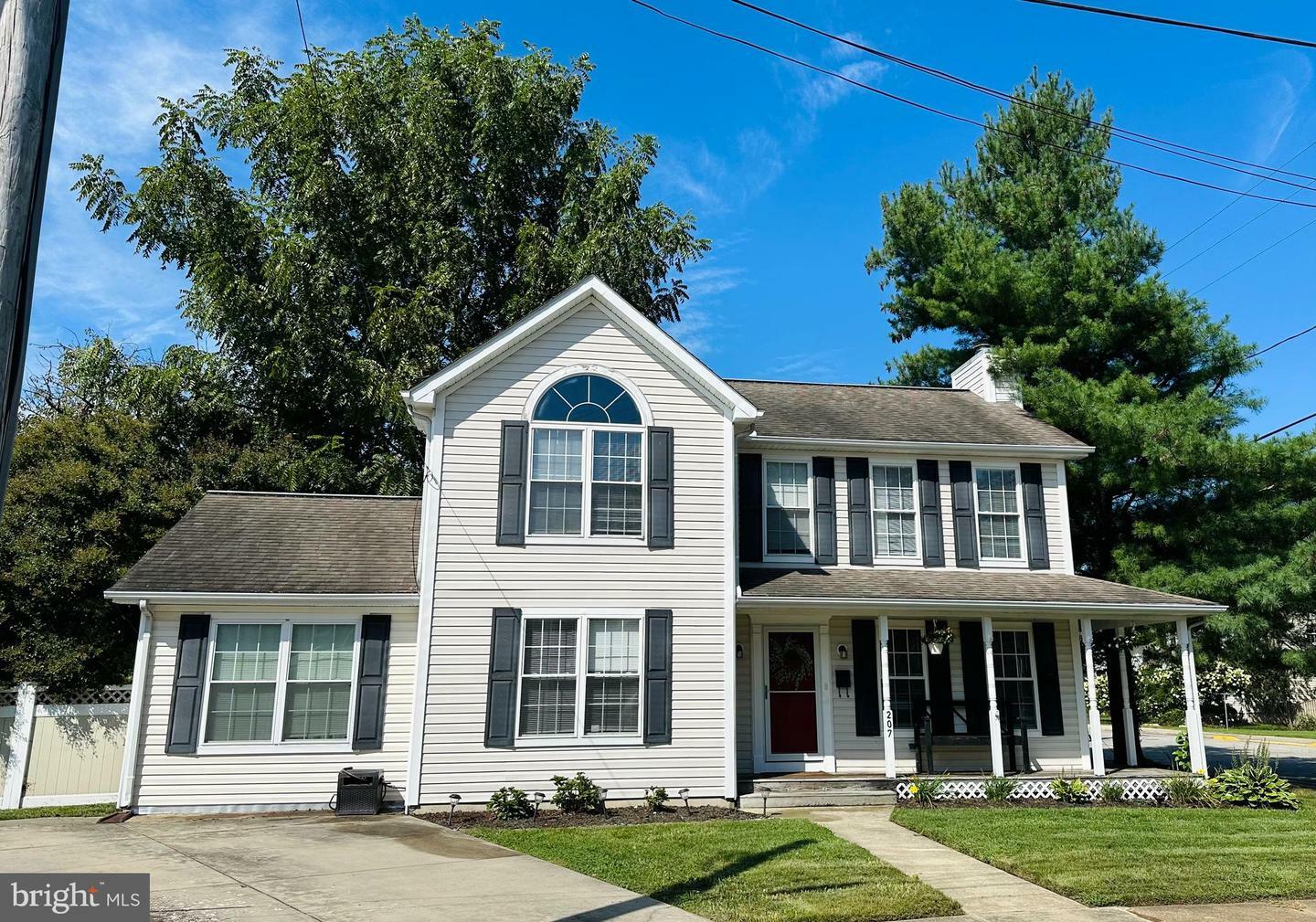 Property Photo:  207 Water Street W  MD 21617 