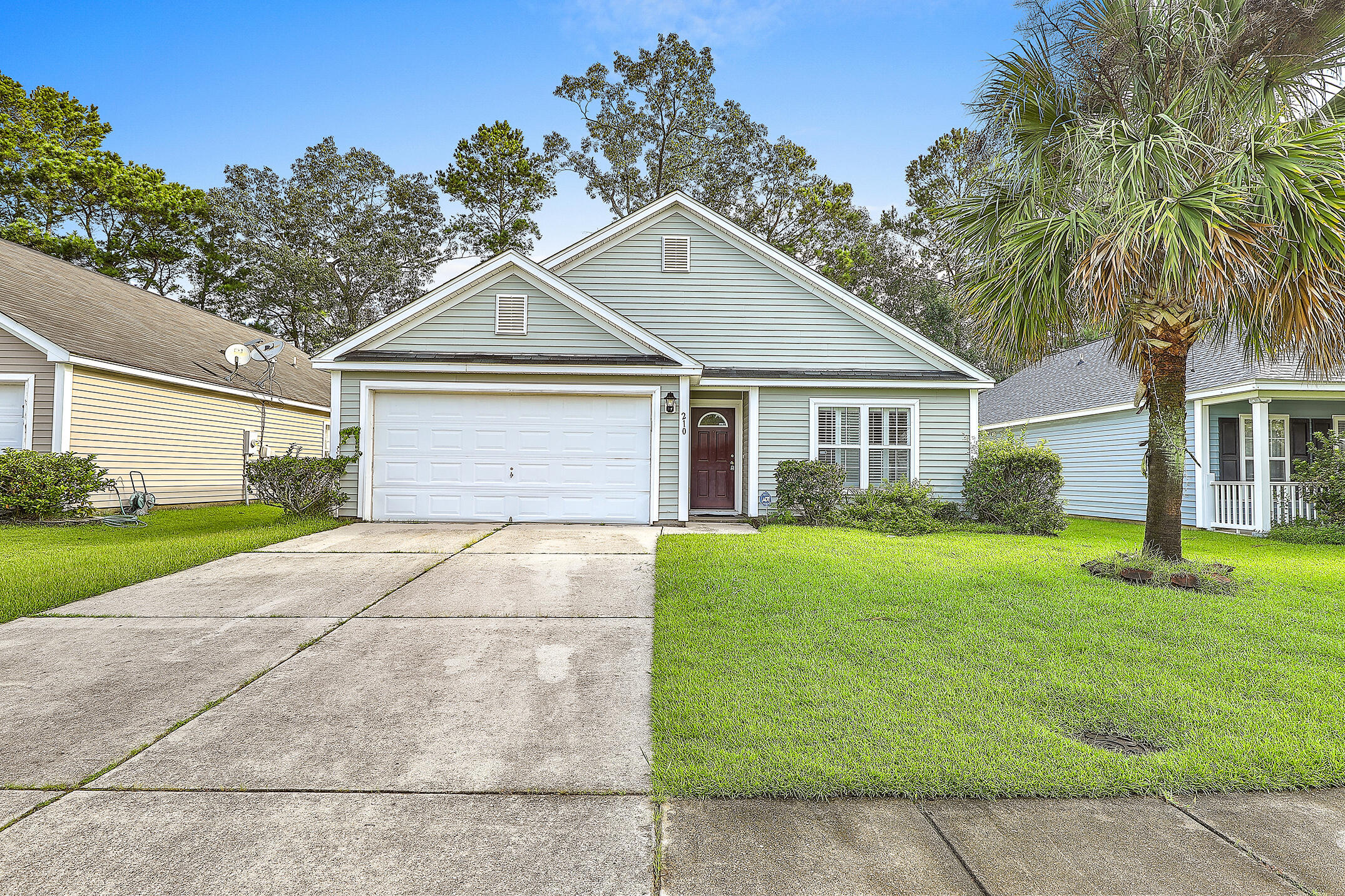 Property Photo: 210 Wildberry Lane SC 29445