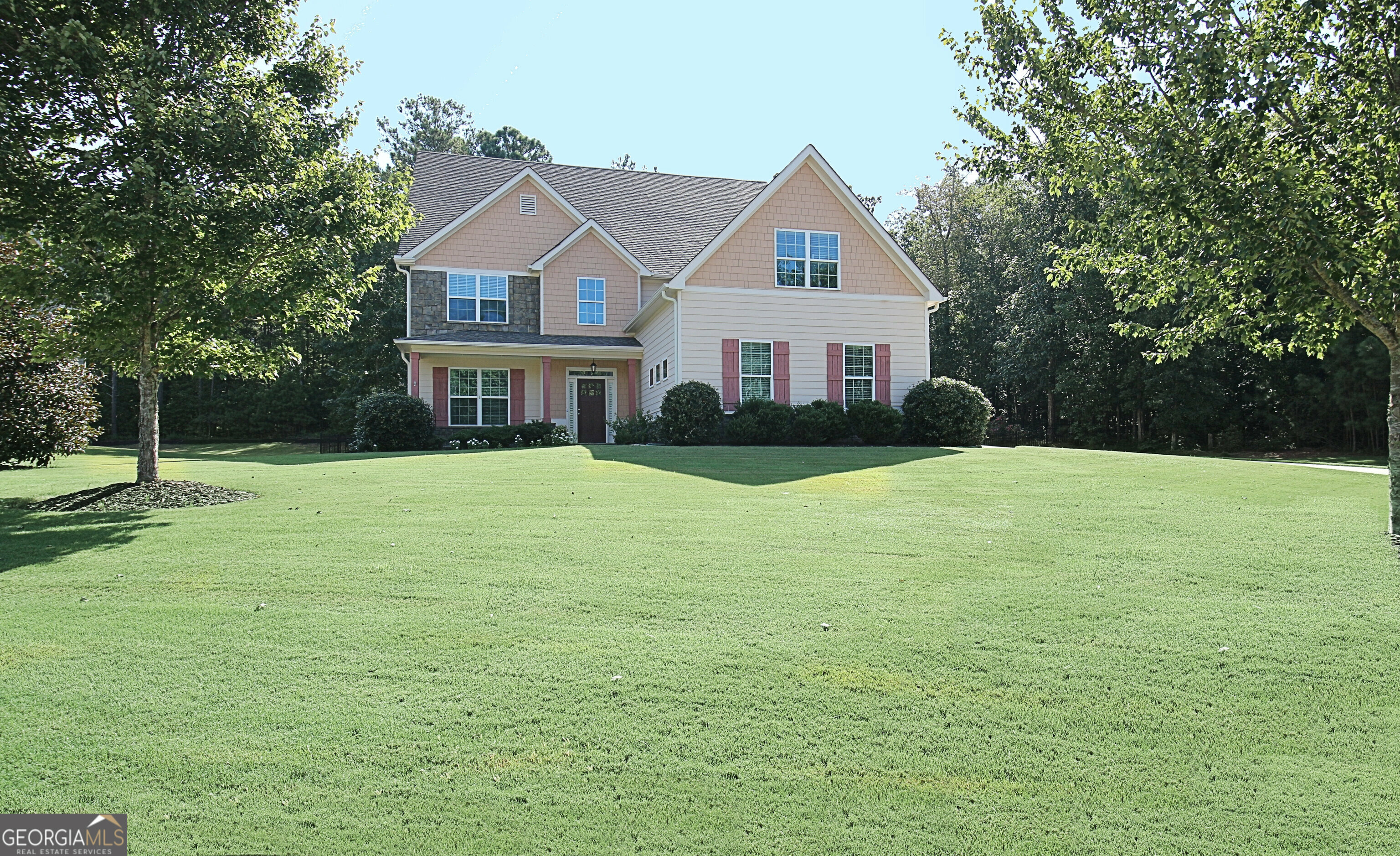 Property Photo:  200 Blue Point Parkway  GA 30215 