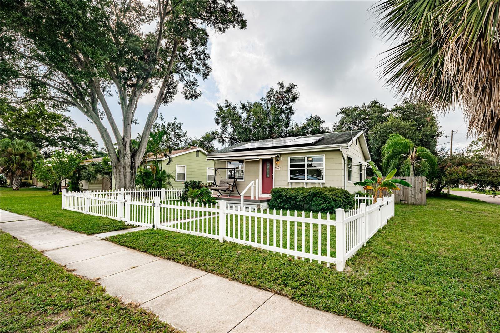 Property Photo:  494 49th Avenue N  FL 33703 