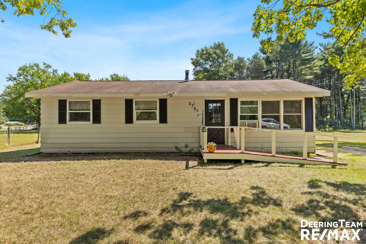2385 Howard Street  Fennville MI 49408 photo