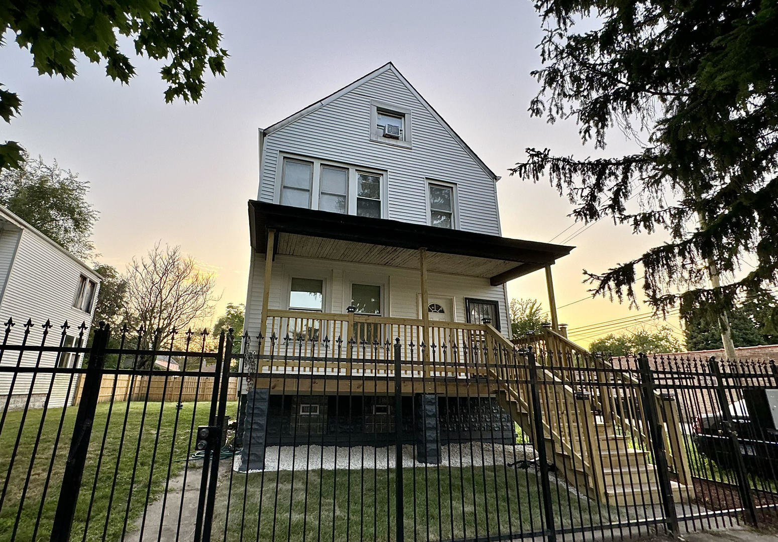 Property Photo:  9316 S University Avenue  IL 60619 